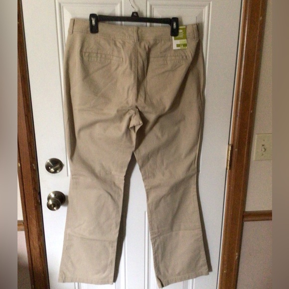 NWT Old Navy sweetheart khaki bootcut pants - Picture 2 of 3